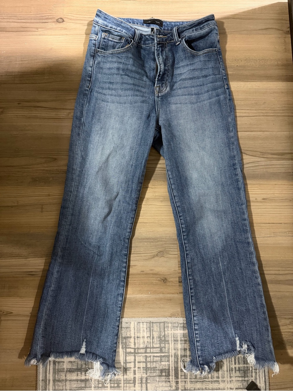 Women’s Risen High-Rise Straight Jeans